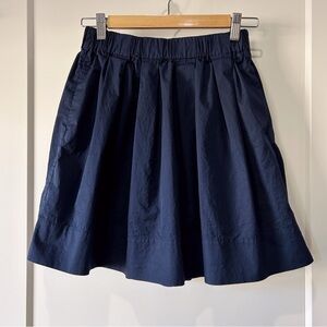 Everlane The Cotton Poplin Pleated Skirt in navy blue size 0